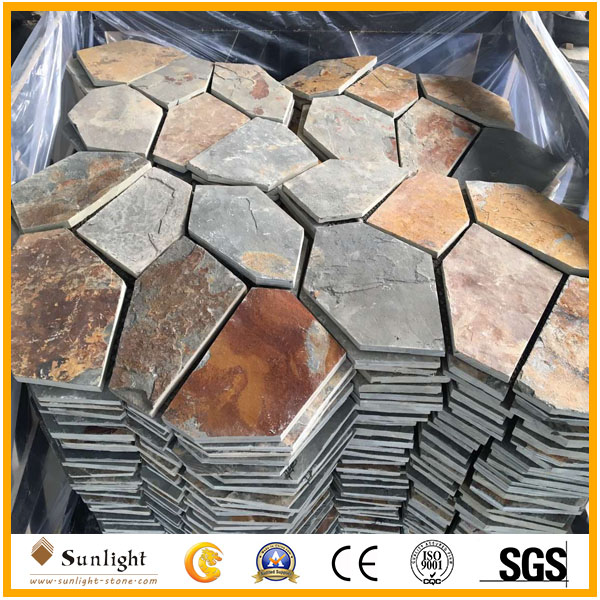 Rusty irregular mesh tiles